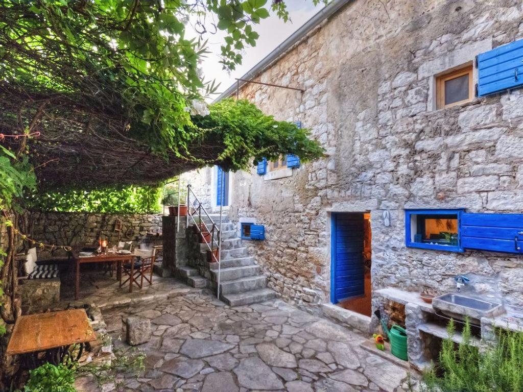 450 Year-old House With A Garden Casa vacanze